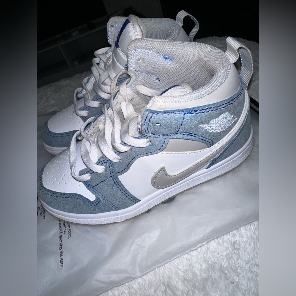 Boys Air Jordan 1’s Size 12.5